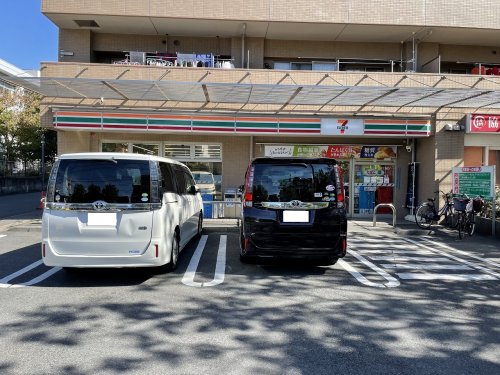 コンビニ　セブンイレブン平安町2丁目店（コンビニ）まで446m