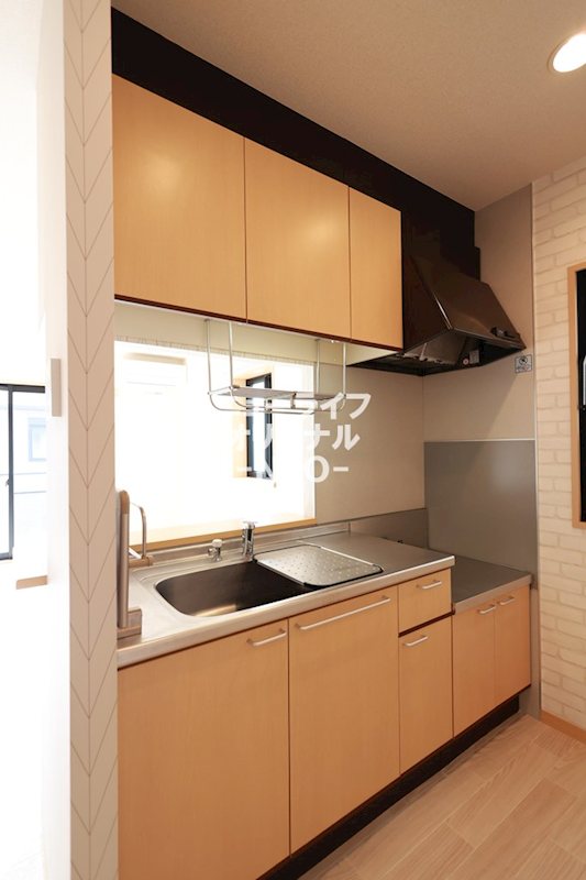 キッチン　実際の仕様とは異なる可能性があります。