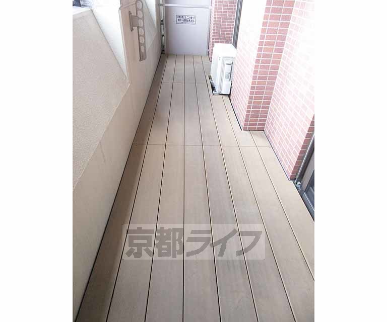 バルコニー　広々としたバルコニーです・