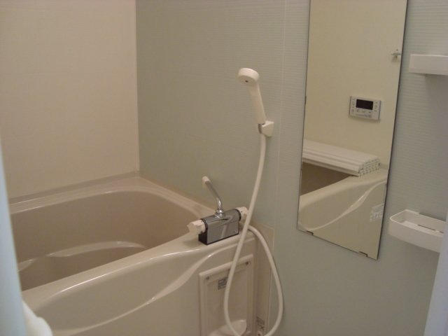 バス・シャワールーム　浴室換気乾燥機能付バスルーム