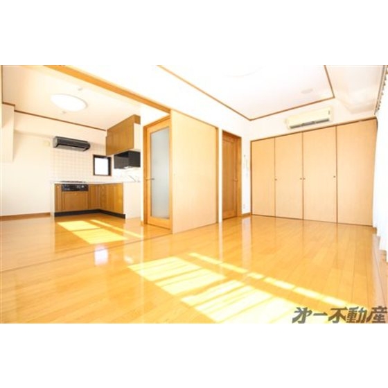 居室・リビング　居室