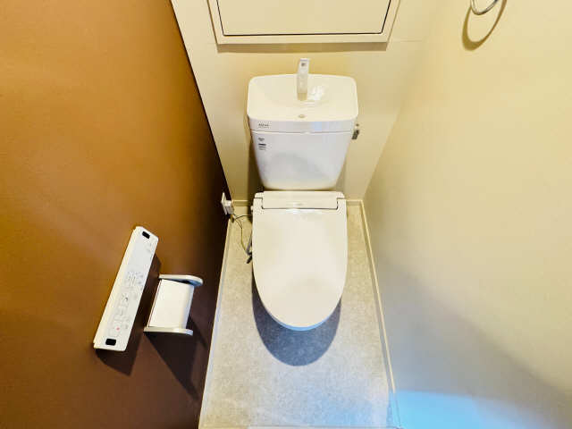 トイレ　シャワー付トイレです