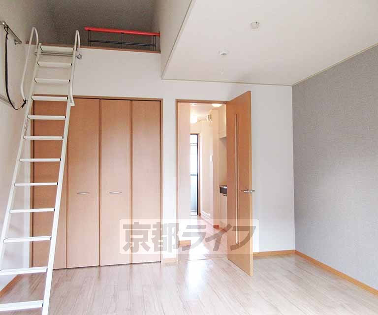 居室・リビング　ロフト付きの１Ｋです！