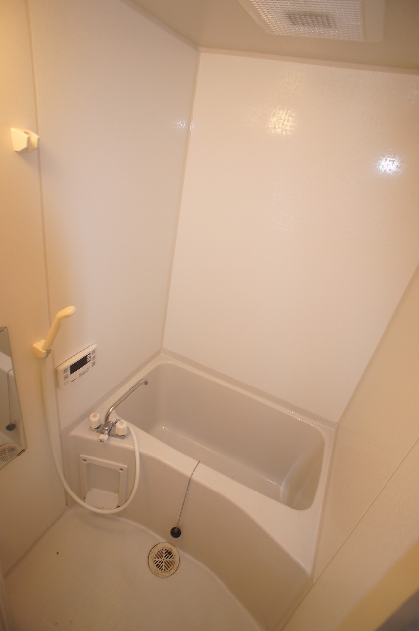 バス・シャワールーム　日々の疲れを癒すお風呂付です