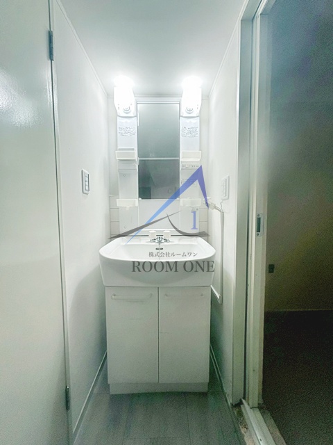 洗面設備　洗面台です。