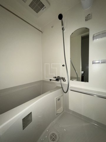 バス・シャワールーム　ララプレイス難波シエール　浴室