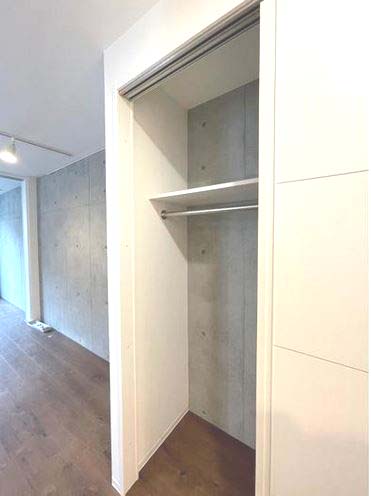 収納　★ハンガーラック付き収納★