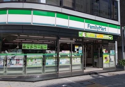 コンビニ　ファミリーマート両国四丁目店（コンビニ）まで174m