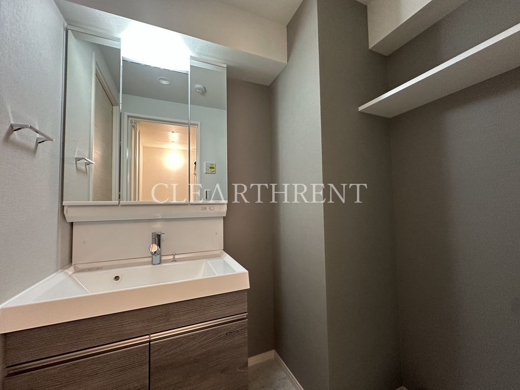 洗面設備　同タイプ別住戸写真となります。現況と異なる場合がございます。