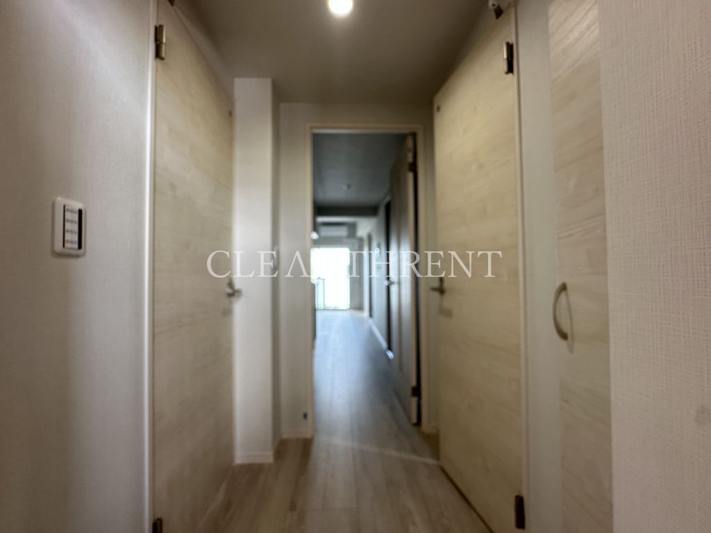 玄関　同タイプ別住戸写真となります。現況と異なる場合がございます。