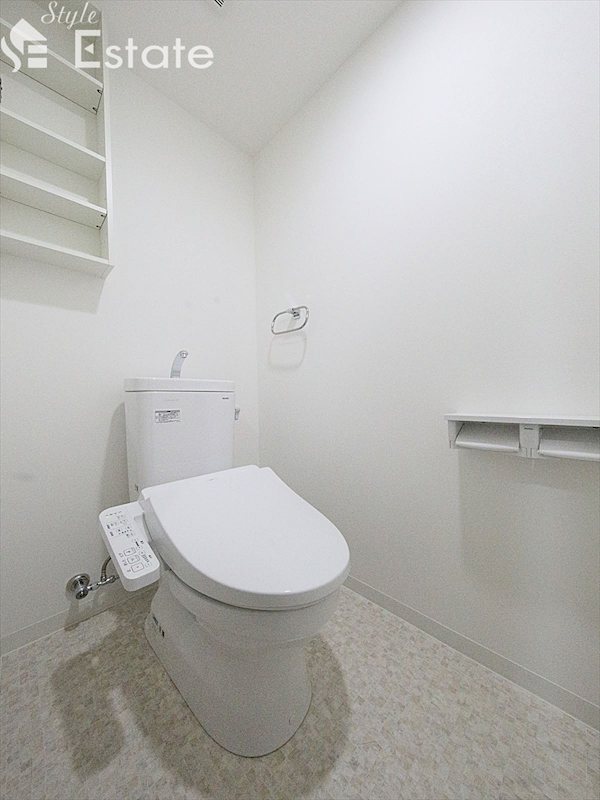 トイレ　同仕様内装