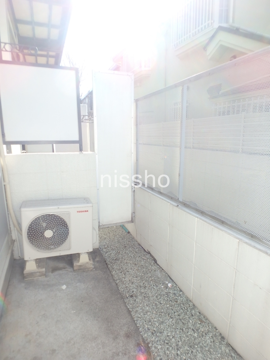 バルコニー　テラス