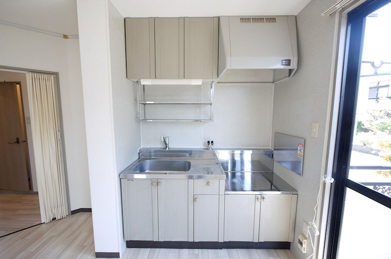 キッチン　同仕様写真(反転タイプ)