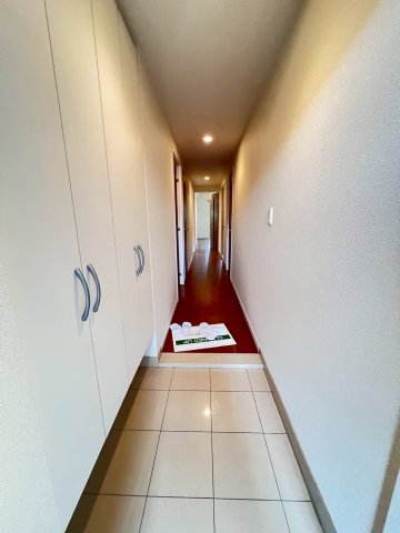 甲子園三番町ハイツの玄関写真