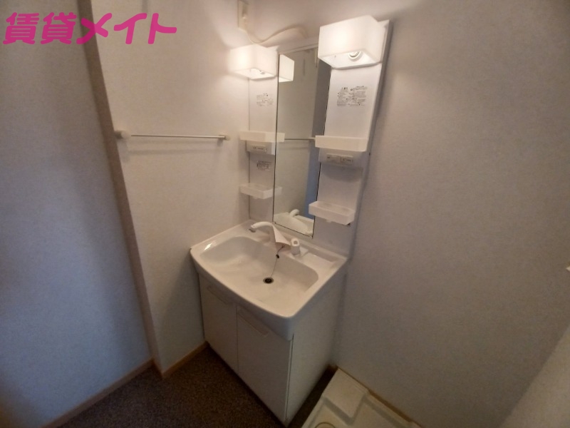 洗面設備　同型参考写真