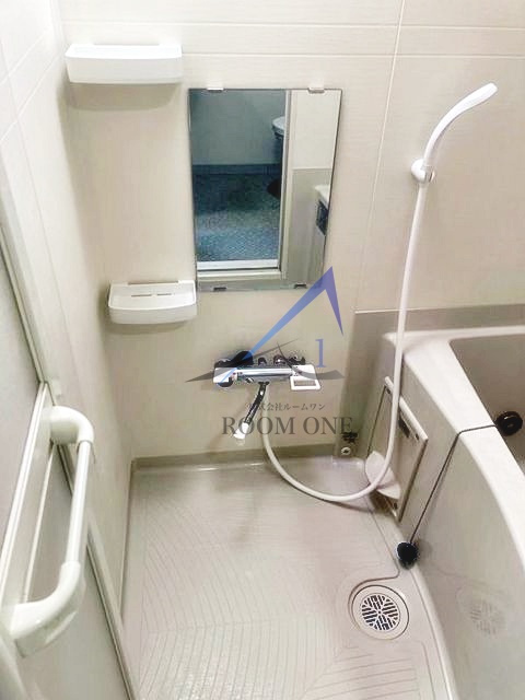 バス・シャワールーム　お風呂です。