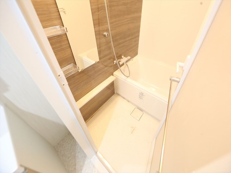 バス・シャワールーム　バスルーム　浴室暖房乾燥機付き