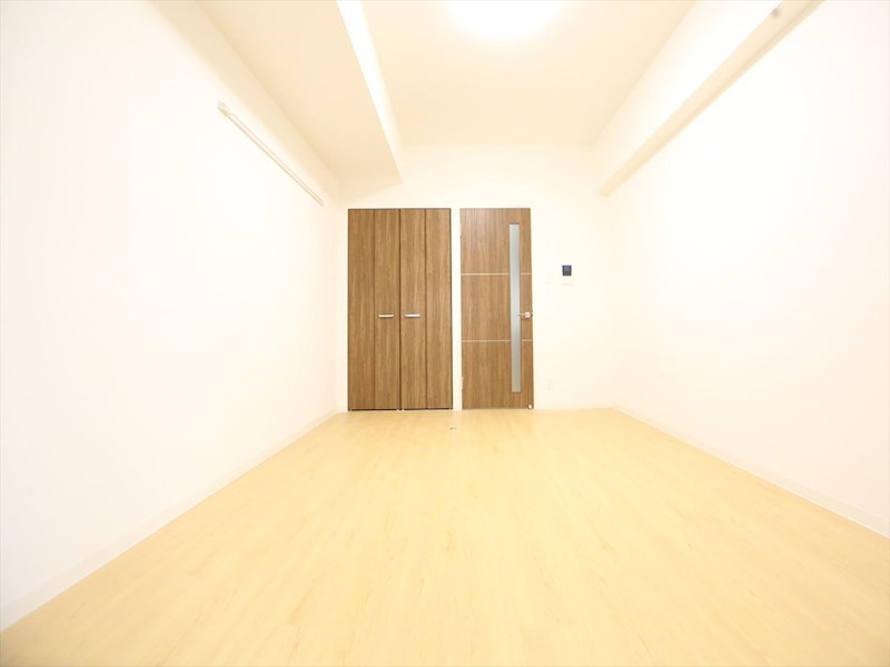 その他部屋・スペース　洋室8.7帖　クローゼット付（収納充実してます）