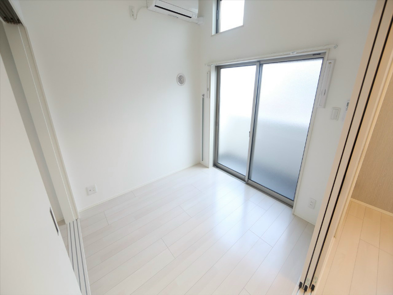 バルコニー　ＬＤＫ8.0帖　洋室3.7帖　ロフト6.0帖