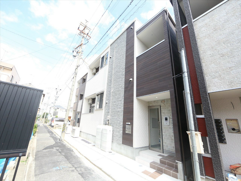 建物外観　外観　オートロック　光インターネット無料　防犯シャッター付