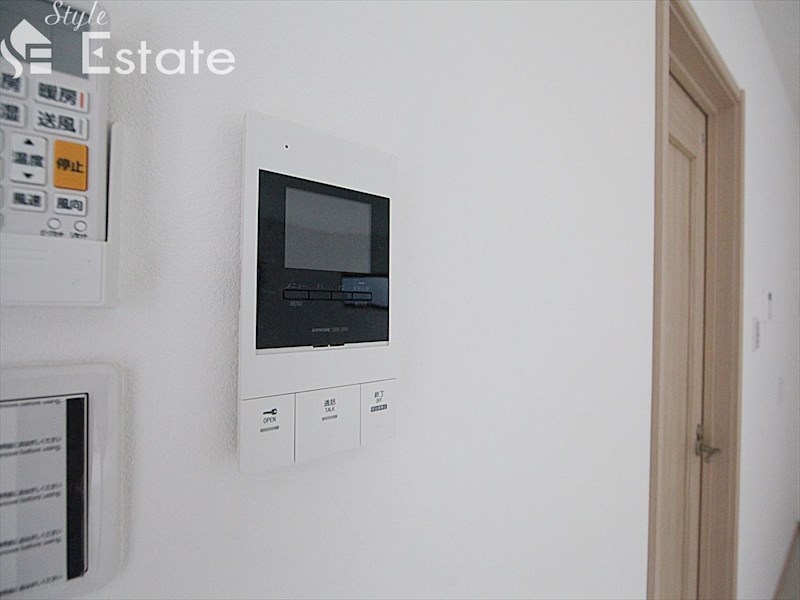 セキュリティ　モニター付きインターホン