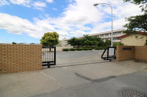 中学校　足利市立山辺中学校（中学校）まで2359m