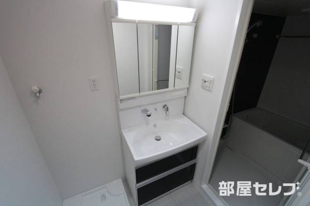 洗面設備　毎朝欠かせない場所。