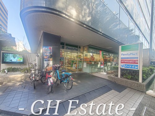 コンビニ　ファミリーマート 横浜大桟橋通り店（コンビニ）まで182m