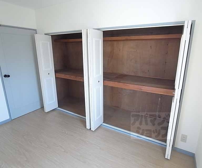 収納　クローゼット