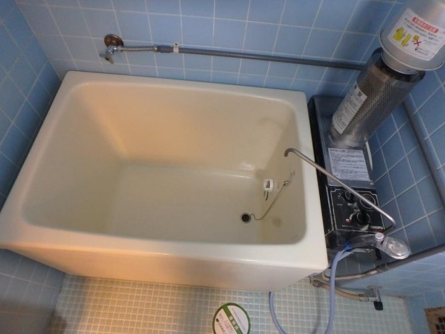 バス・シャワールーム　コンパクトで使いやすいお風呂です