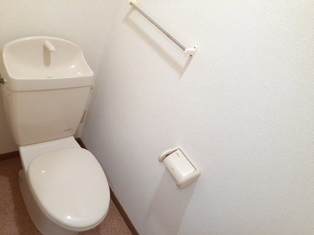トイレ　トイレもきれいです