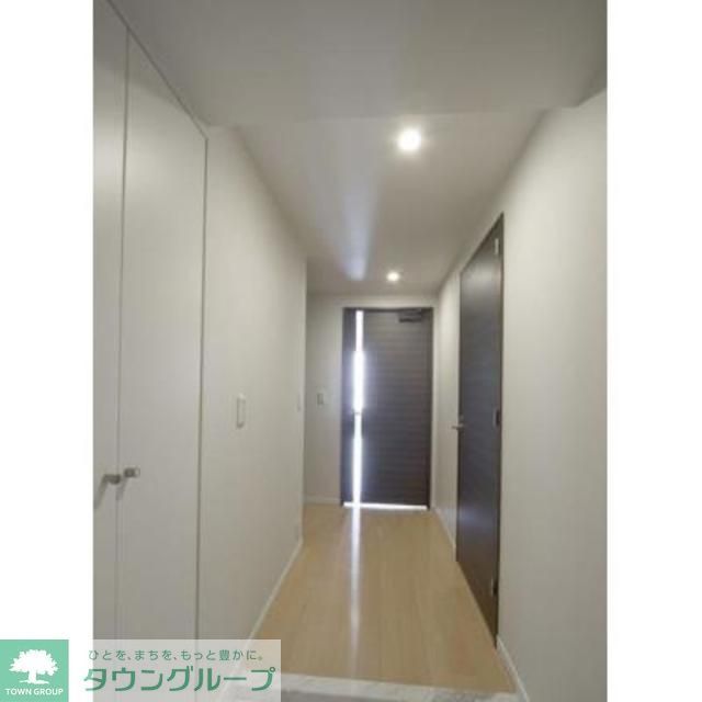 玄関　※写真は同タイプ住戸です。