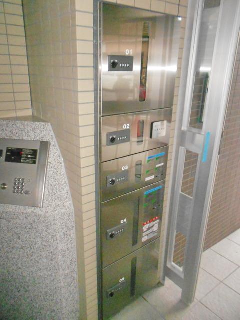 ロビー　宅配ボックス付き