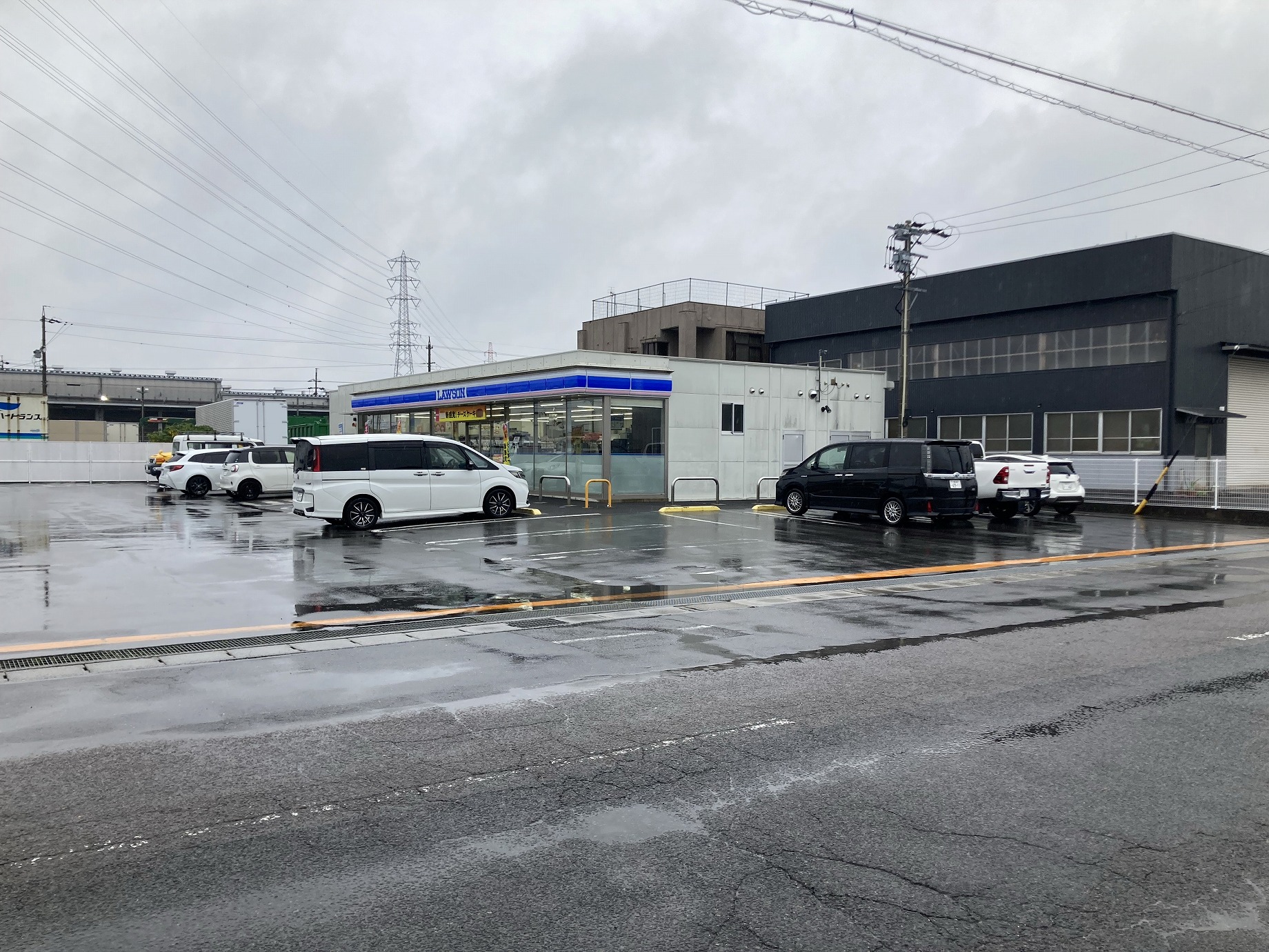 コンビニ　ローソン岐南町平成店（コンビニ）まで729m