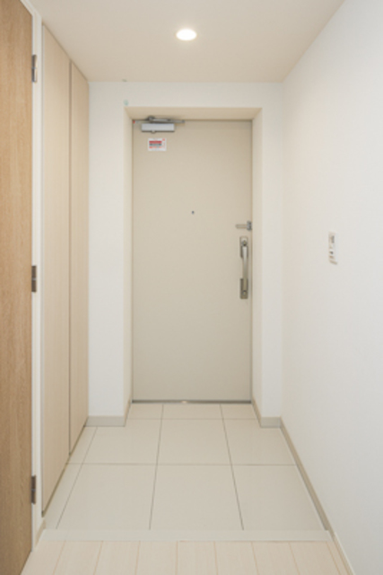 玄関　※写真は同タイプ住戸です。