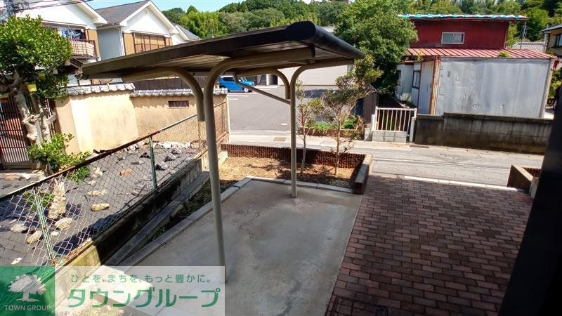 その他　屋根付き駐輪場