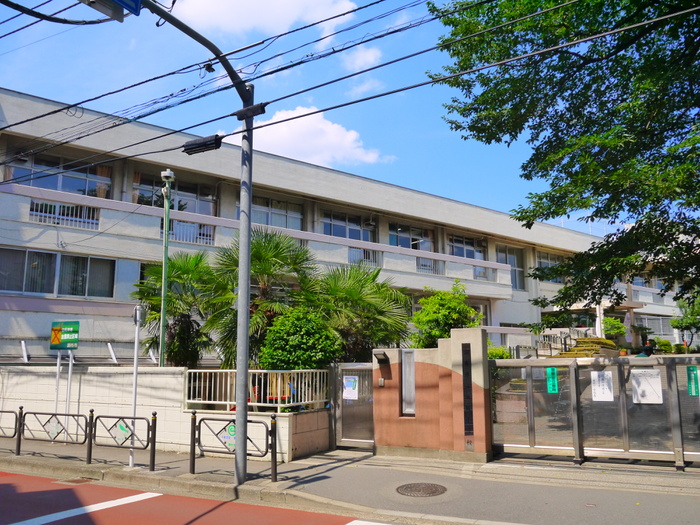 小学校　調布市立滝坂小学校（小学校）まで280m