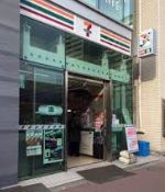 コンビニ　セブンイレブン亀戸駅東口店（コンビニ）まで323m