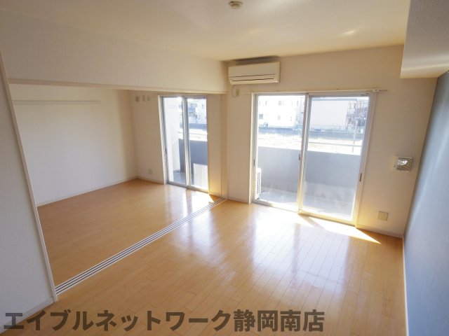 その他設備　使いやすいリビングです