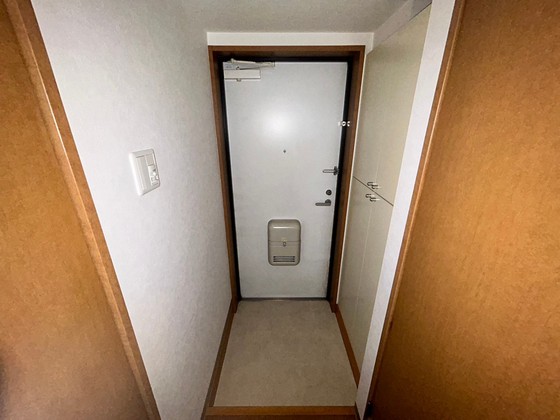 玄関　※別部屋の写真です