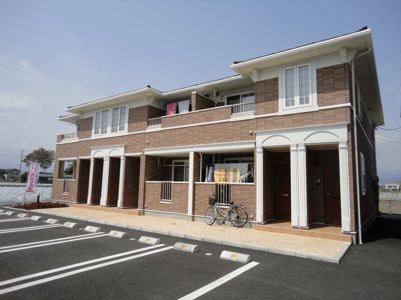 建物外観　外観は落ち着いています