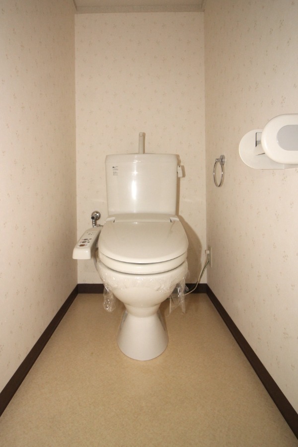 トイレ　トイレ温水洗浄便座