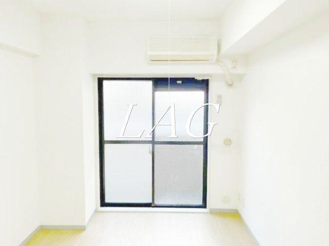 居室・リビング　洋室のお部屋(同仕様)です。