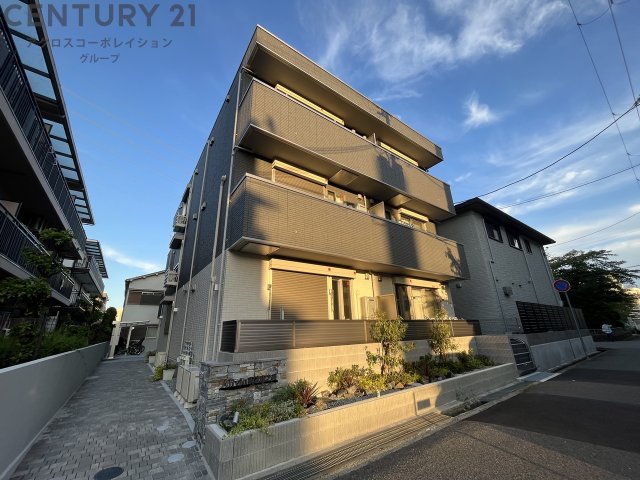 建物外観　オートロック付きで安心です