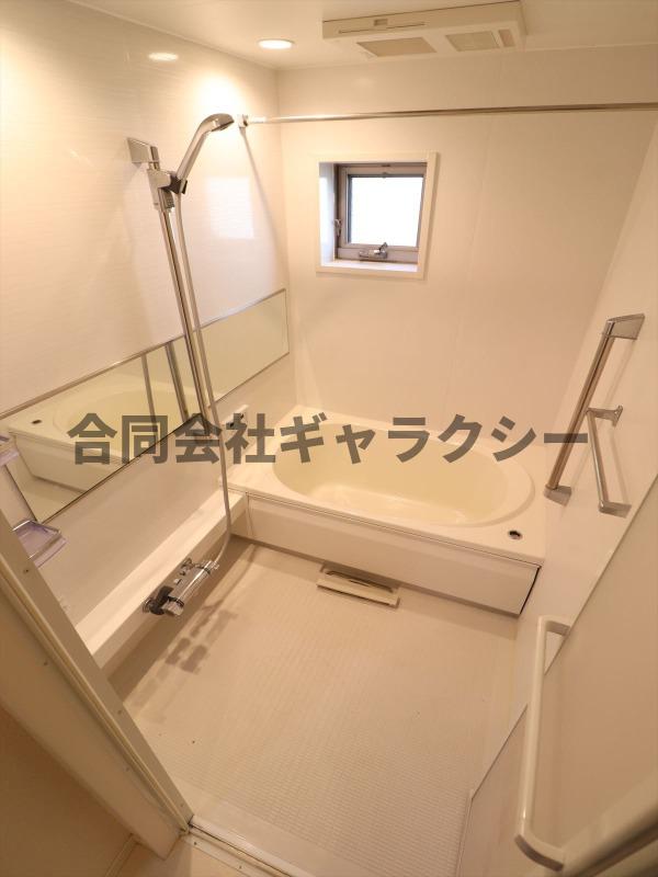 バス・シャワールーム　バスルーム