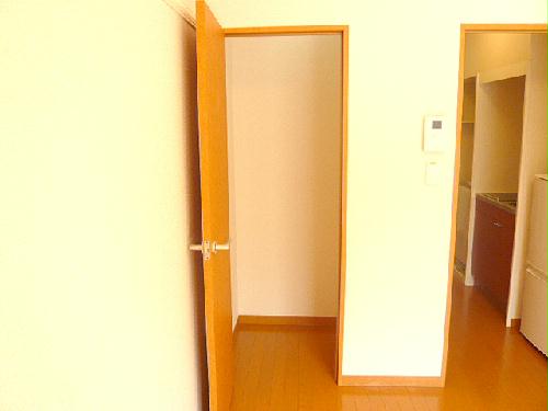収納　仕様・設備は現況と異なる場合があります。現況優先。