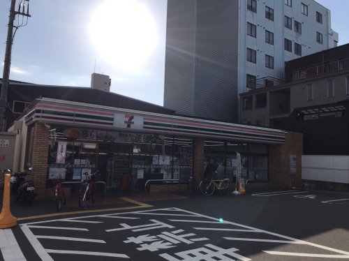 コンビニ　セブン-イレブン 大阪本田４丁目店（コンビニ）まで999m