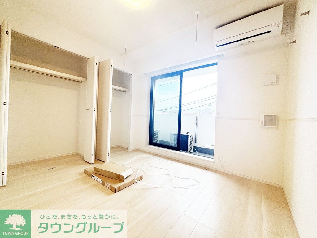 居室・リビング　同物件別部屋写真