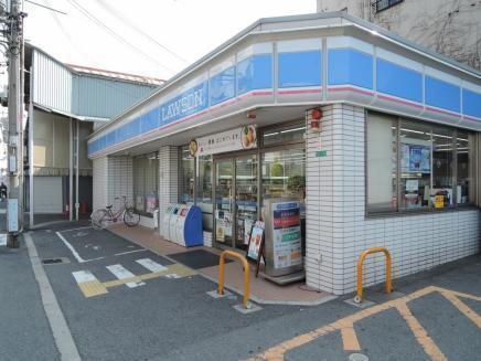 コンビニ　ローソン平野本町店（コンビニ）まで302m