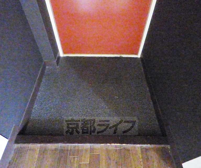 玄関　大きな段差がありません